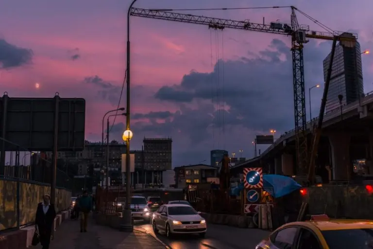 Саша 5tep5 – Неон 50