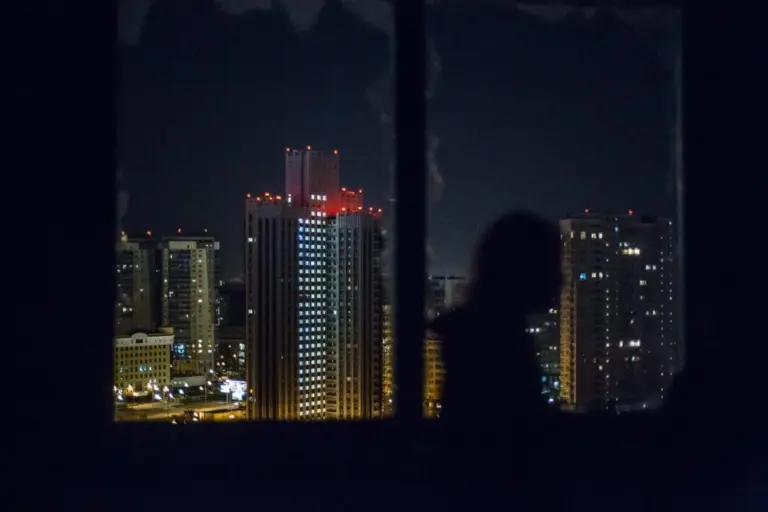 Саша 5tep5 – Неон 58