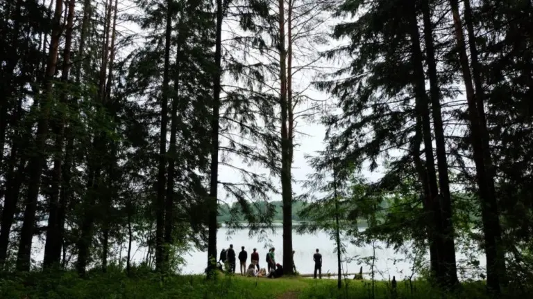 Анна Monkandmoss – Люди 4