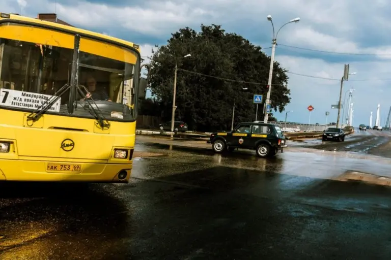 Константин Вихров – Светлый альбом 33