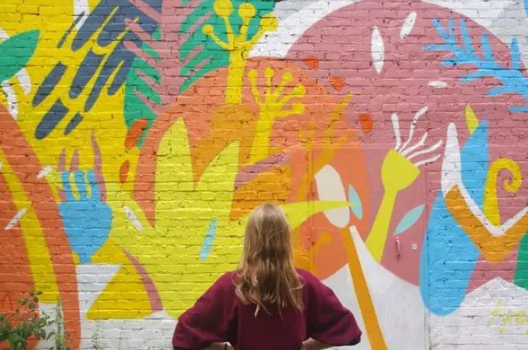 Крепкий палец – Стены 9