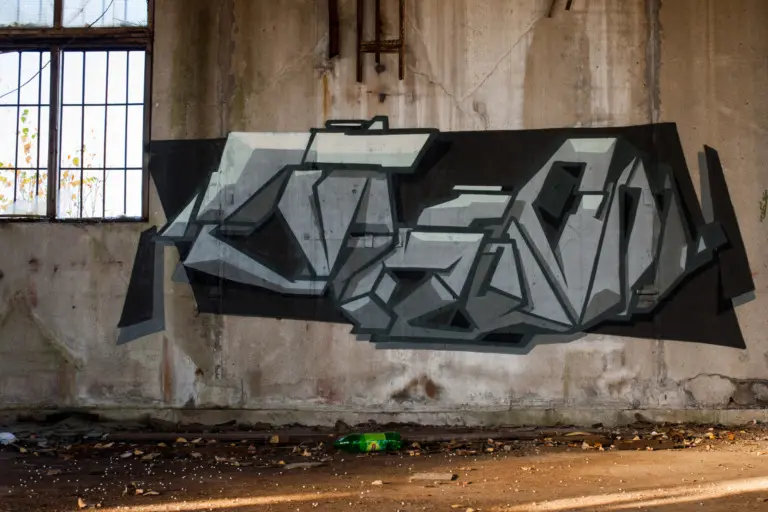 Саша Tomar – Стены 13